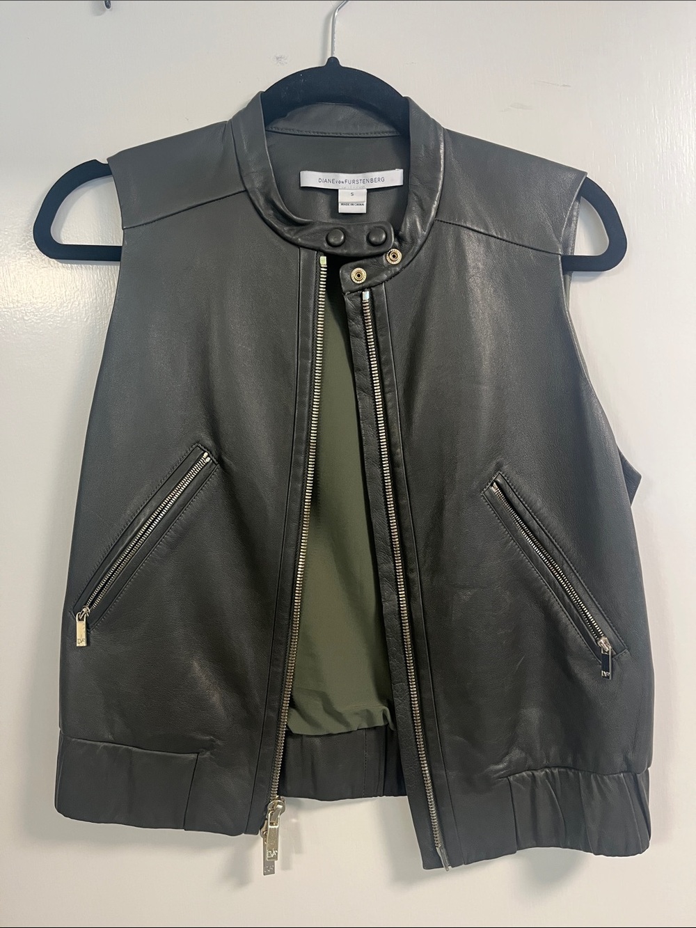 Diane von Furstenberg Olive 🫒 Leather Sleeveless Moto Vest Sz S